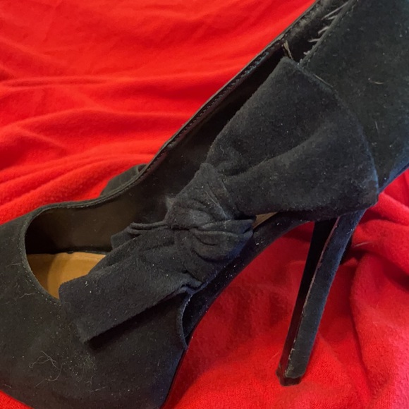 Steve Madden black stiletto’s.  Size 5 1/2 - Picture 2 of 10